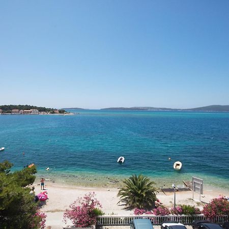 Family Friendly Seaside Apartments Brodarica, Sibenik - 15270 Luaran gambar