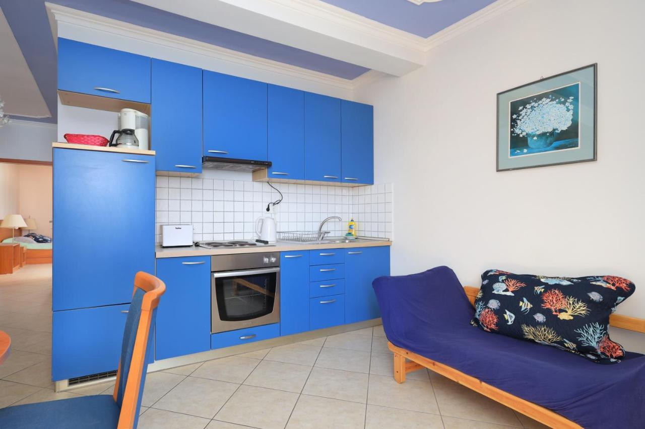 Family Friendly Seaside Apartments Brodarica, Sibenik - 15270 Luaran gambar