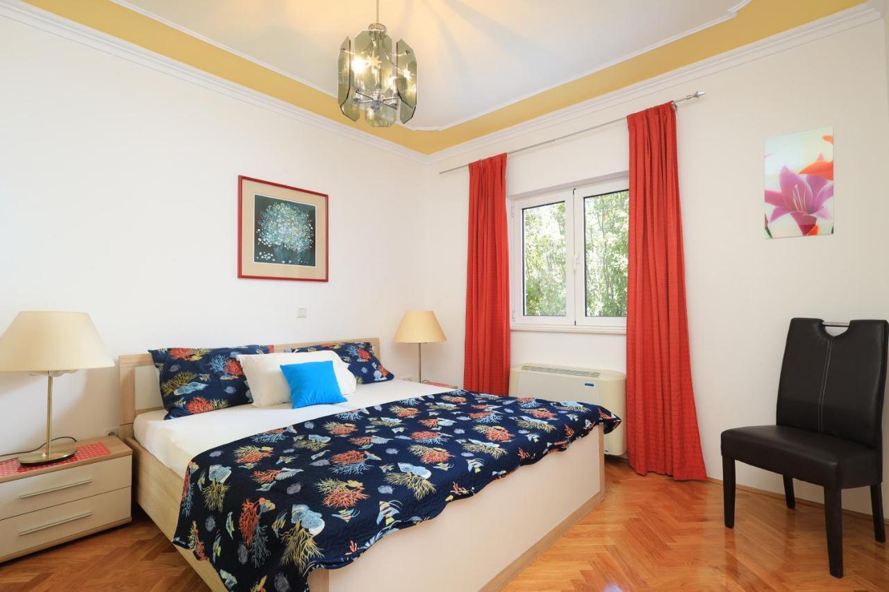 Family Friendly Seaside Apartments Brodarica, Sibenik - 15270 Luaran gambar